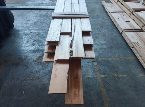 Blackbutt 122 x 19mm Utility